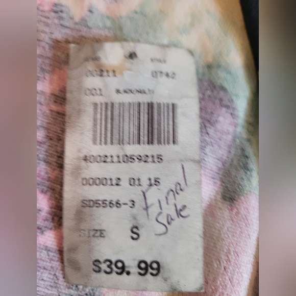 NWT Colourful Summer Dress, Rouched middle, V-cut hem. - Picture 4 of 10